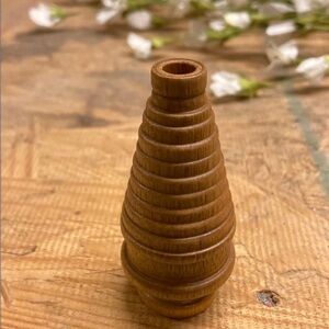 Vintage tree shaped spool 2.3/4” tall